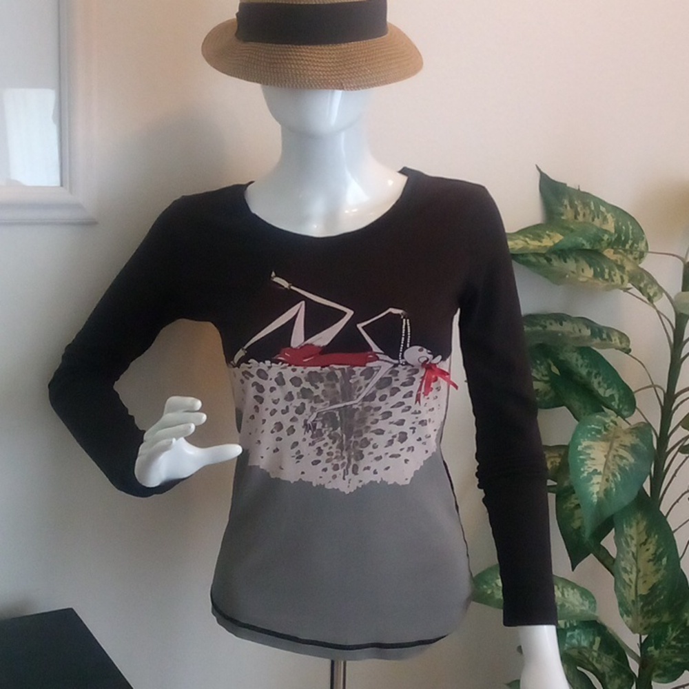 FAB!!! Rare Designer "Love Moschino" Flapper Long-Sleeved T-Shirt
